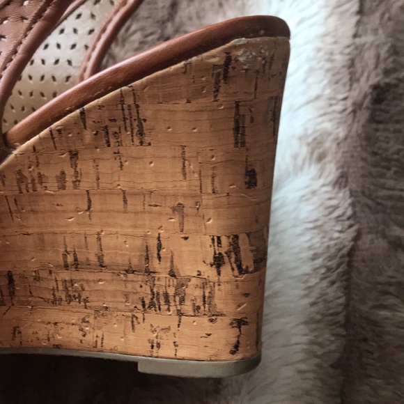 Apt. 9 Brown Wedges. Size 7 - Picture 7 of 8